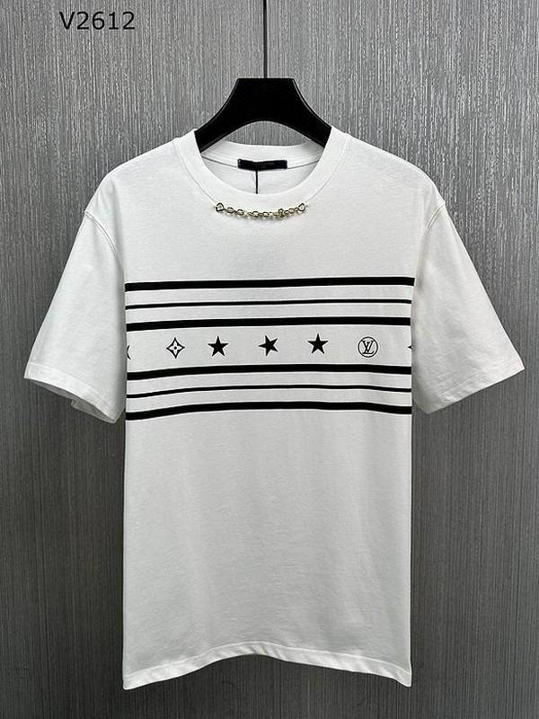 Louis Vuitton Men's T-shirts 1424